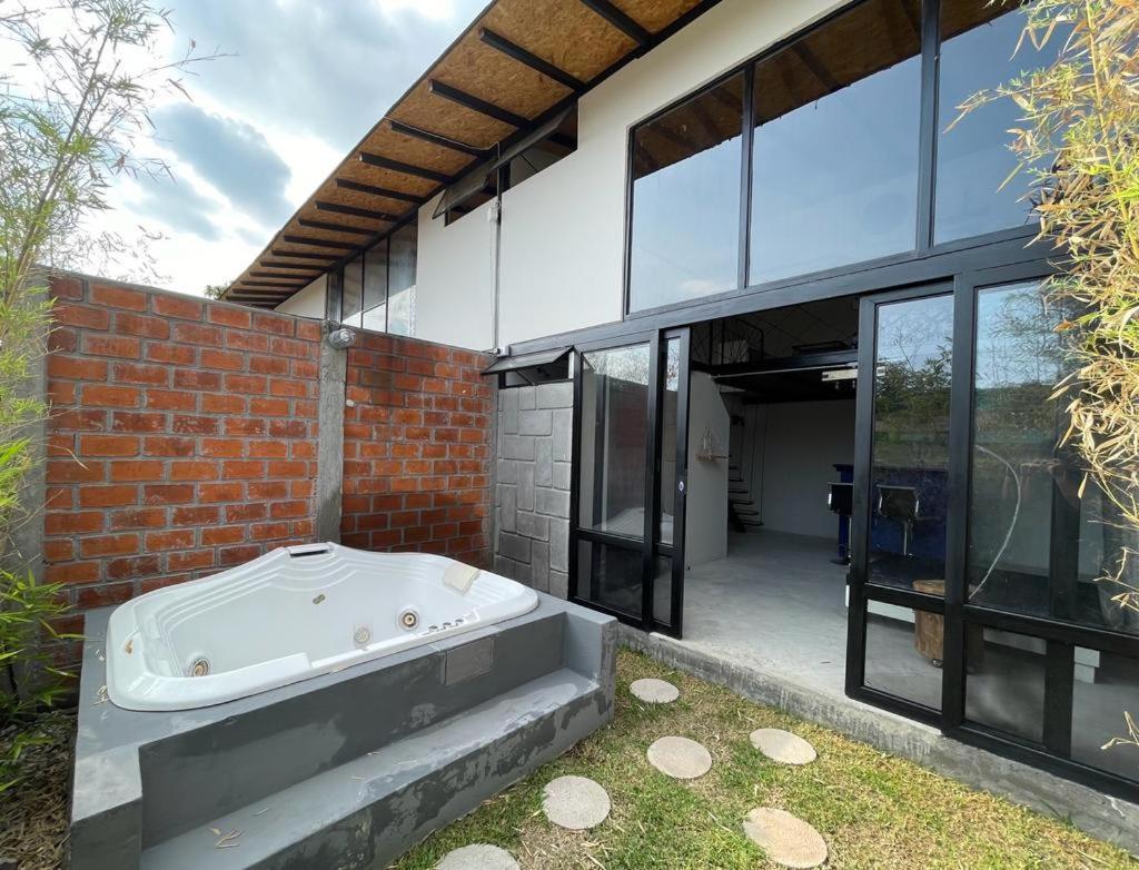 Via Paraiso Aparthotel Emiliano Zapata  ภายนอก รูปภาพ